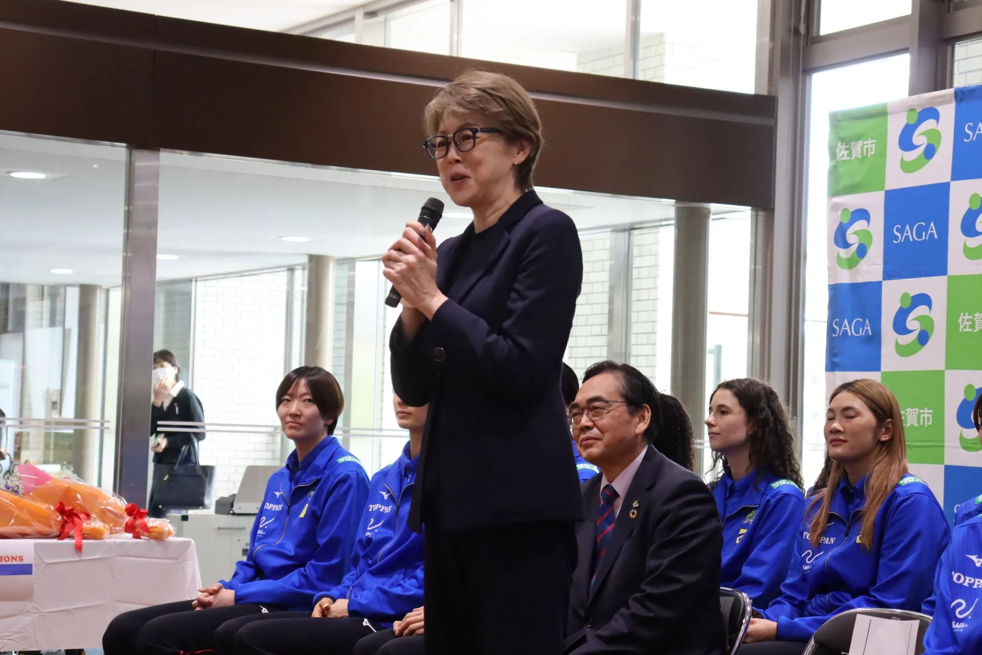 報告会でのスピーチ