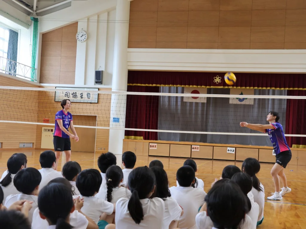 選手がデモンストレーションする様子